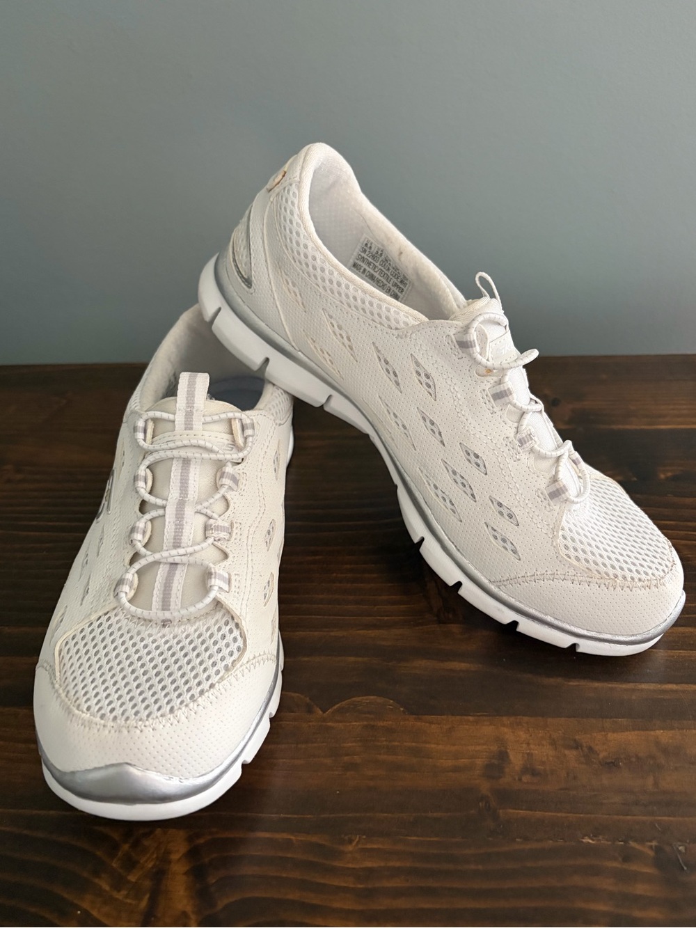 Women’s Sketchers Gratis Going Places Lightweight White Mesh Walking Sneakers